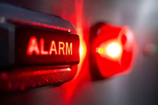 it-leitstelle-alarm-warnsystem-sicherheitsalarm-incident-response